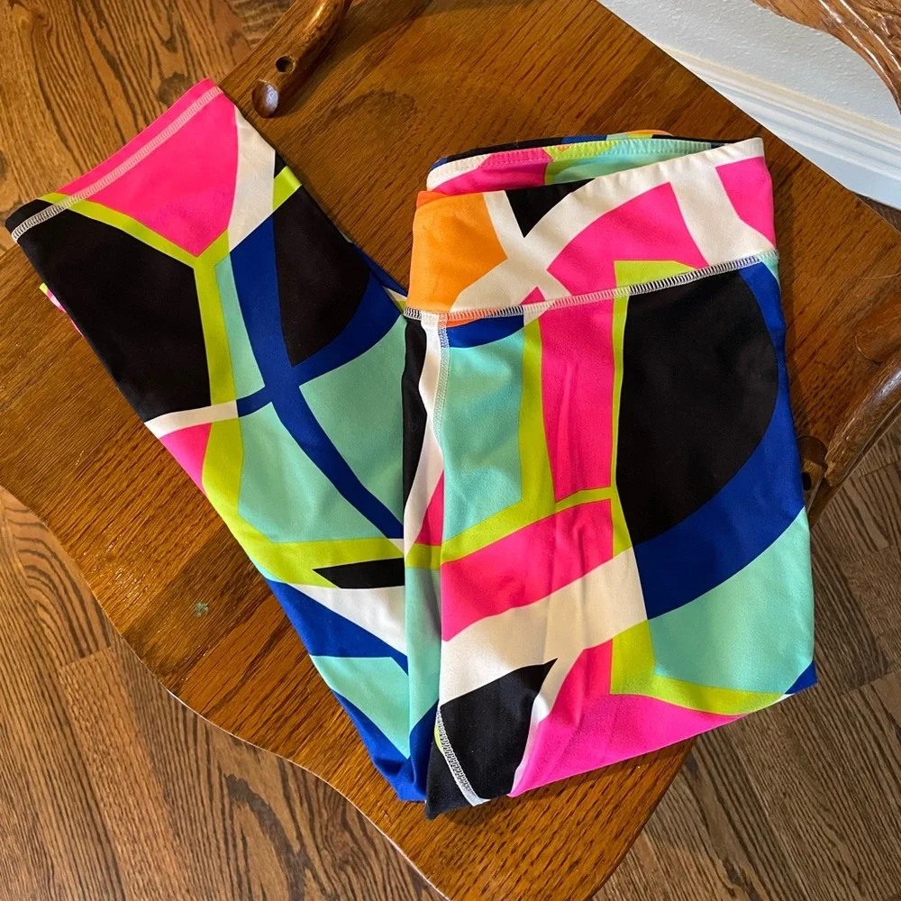 Cropped Fabletics leggings size small - Picture 1 of 3